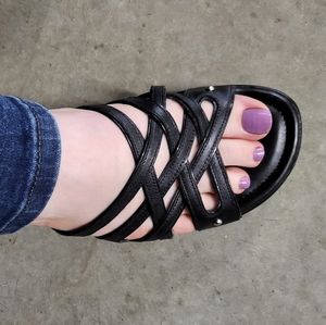 Strappy black sandals women's size 7